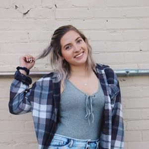 Meet your Posher, Olivia